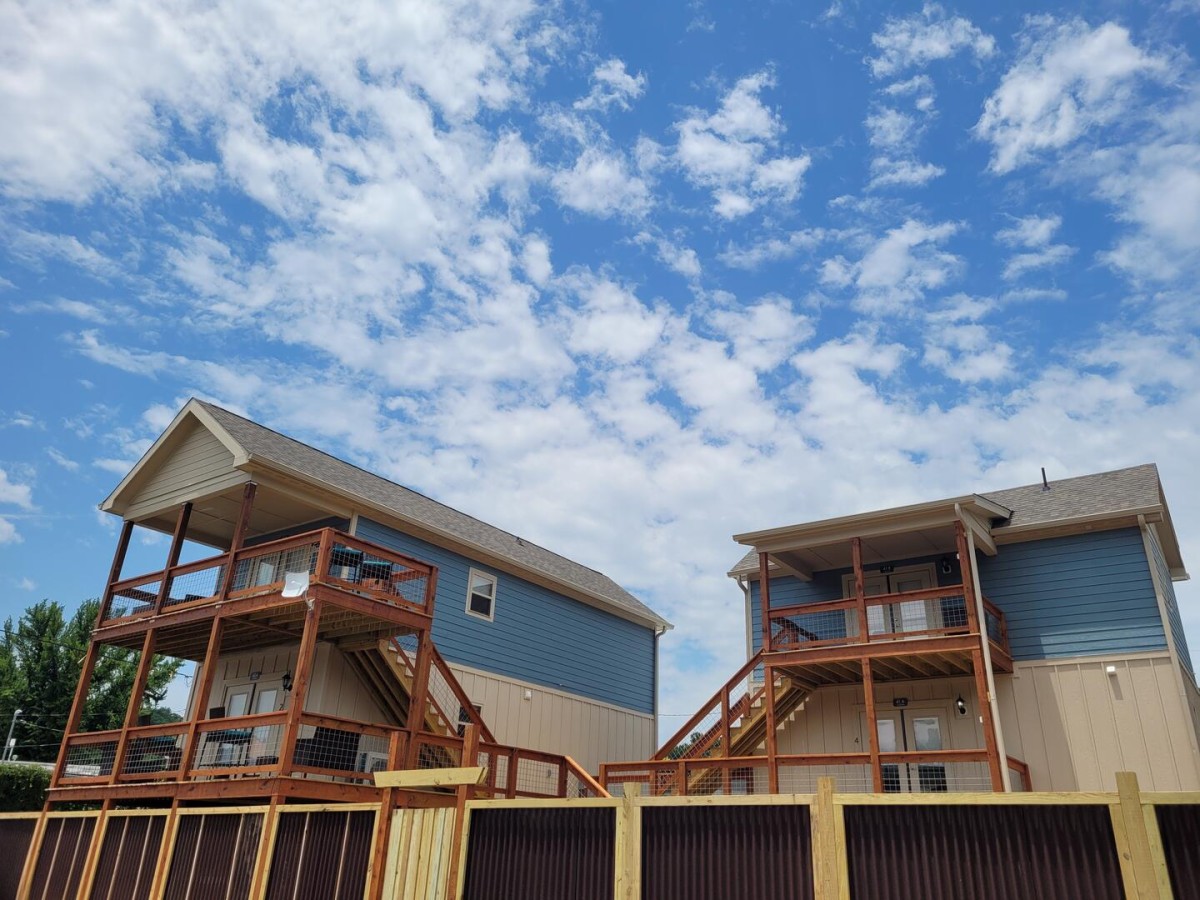 Stonewood Cabins LLC-Sky Loft Studio 3-image-1