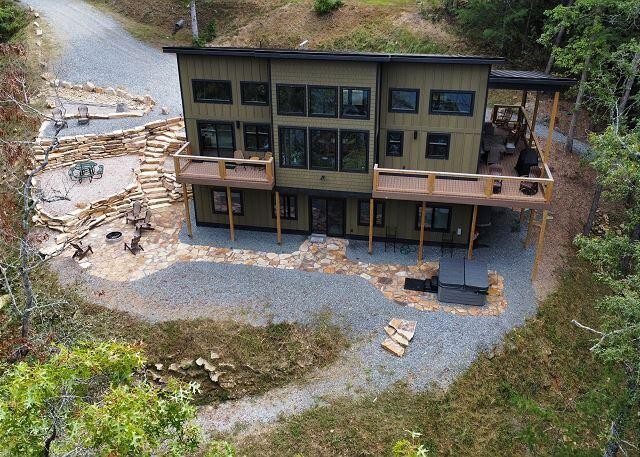 Stonewood Cabins LLC-The Cove-image-1