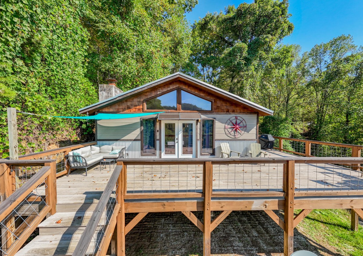 Stonewood Cabins LLC-Stackstone Ridge-image-1